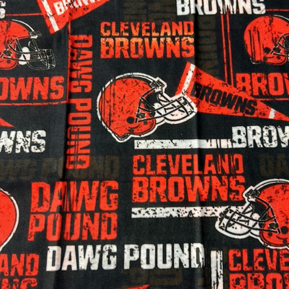 Cleveland Browns Neck Gaiter - Picture 2 of 3